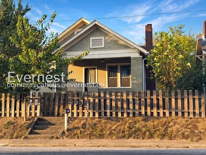 2104 Bailey Ave