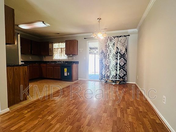 3rd image of 9712 Stillwater Ln