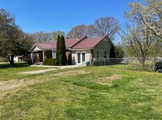 5989 Paris Hwy #54, Paris, TN 38242