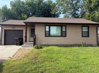 525 E 19th St, Fremont, NE 68025