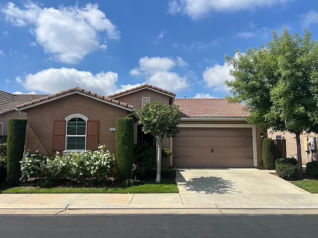 7133 N Fusion Dr photo 1