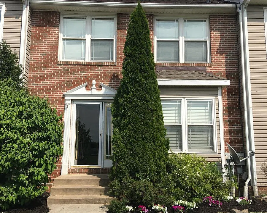 51 Baltusrol Dr