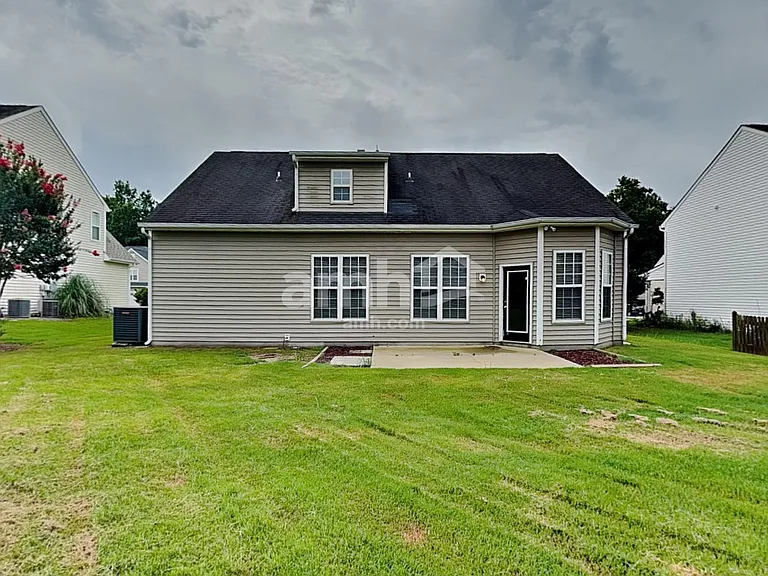 321 Collinsworth Dr — Photo 22