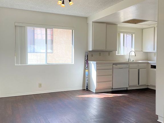 5th image of 1051 S Alma St APT 3