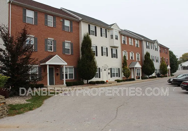 1127 N Byrne Rd #1 — Photo 2