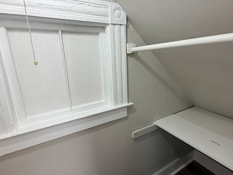 466 Main St — Photo 10