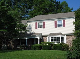 180 Wooden Bridge Rd, Holland, PA 18966