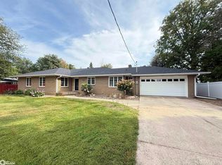715 4th Ave SE, Hampton, IA 50441