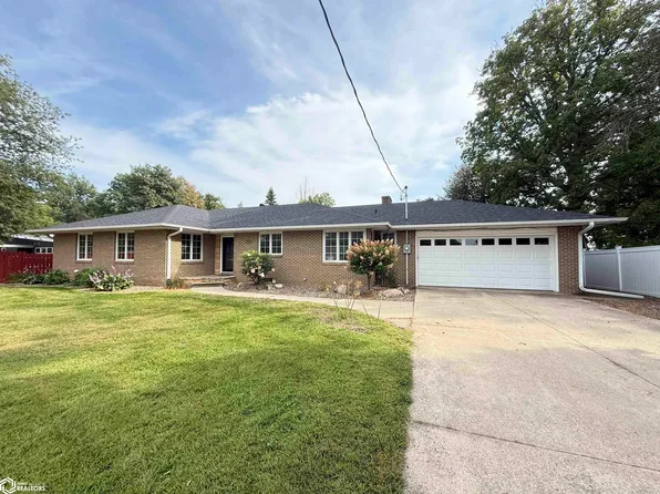 715 4th Ave SE, Hampton, IA 50441