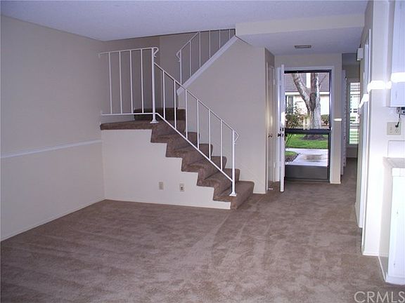 5th image of 14302 Suffolk St