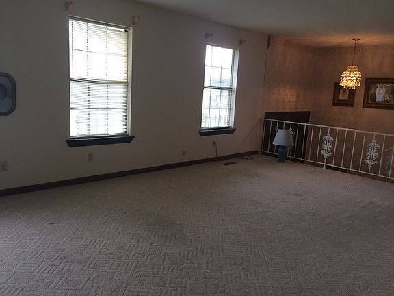 3rd image of 8029 Wolftever Dr