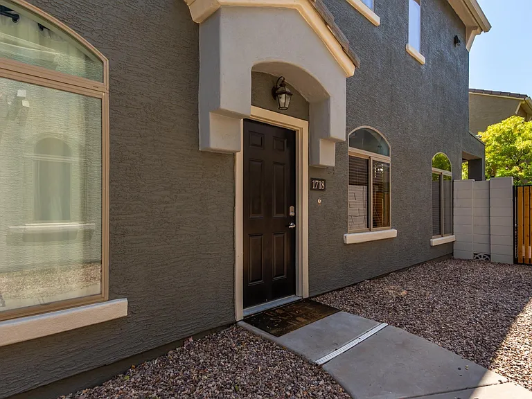 2402 E 5th St #1718 — Photo 11