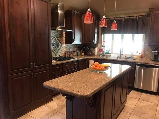 1st image of 3002 Wyndham Ln