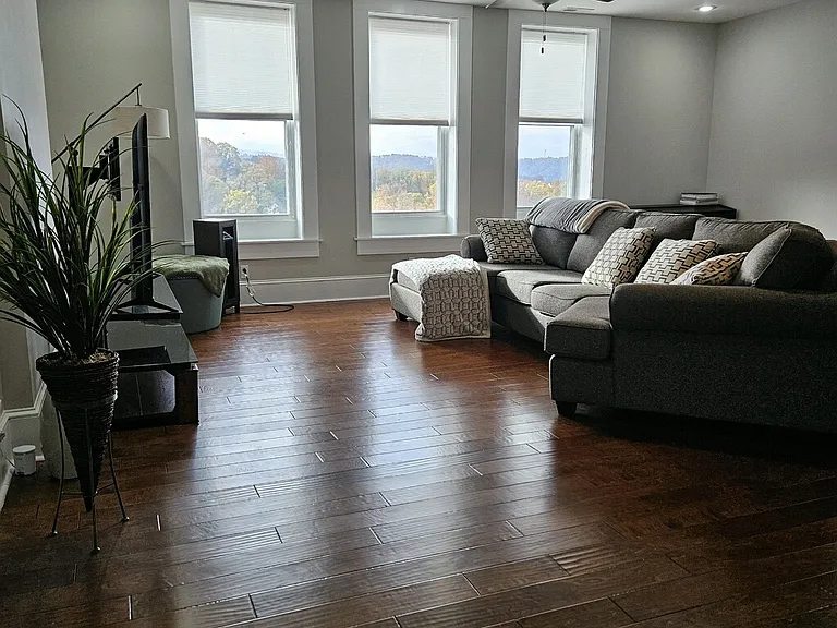 180 E Main St #A — Photo 3