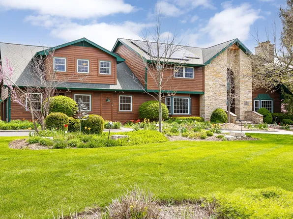 10 Elm St, Hawthorn Woods, IL 60047