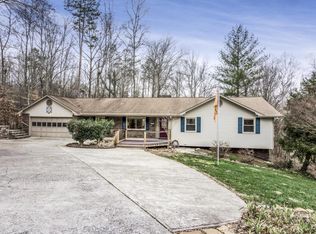 206 Connors Cir, Oak Ridge, TN 37830