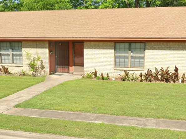 406 S Harrison St #A, West, TX 76691