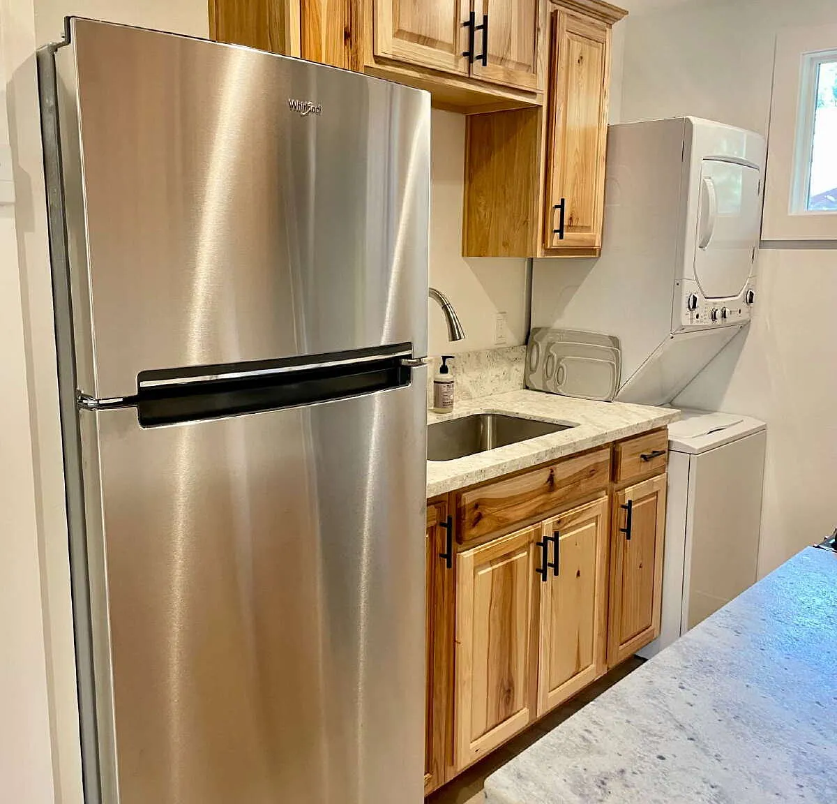 Studio, 1.0 bath, 350 sqft, $2,950 — Photo 2