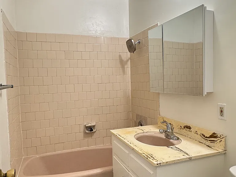 88 El Nido Ave #3 — Photo 12