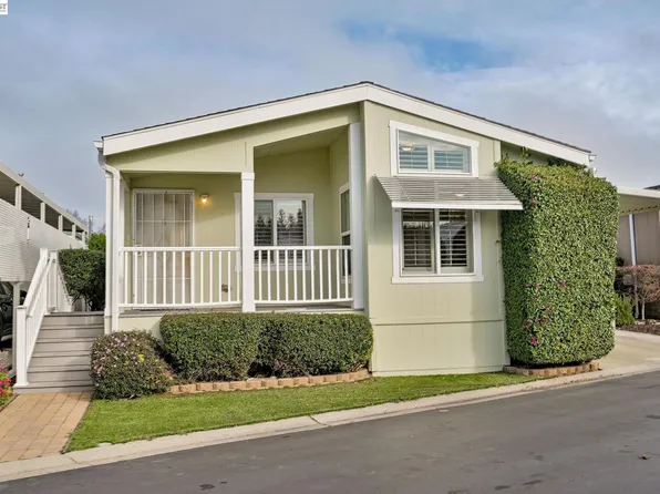 3263 Vineyard Ave Spc 35, Pleasanton, CA 94566