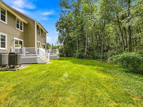4th image of 61 Godfrey Ln