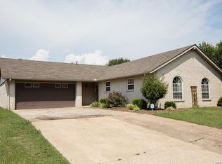 9113 E 56th St S, Tulsa, OK 74145
