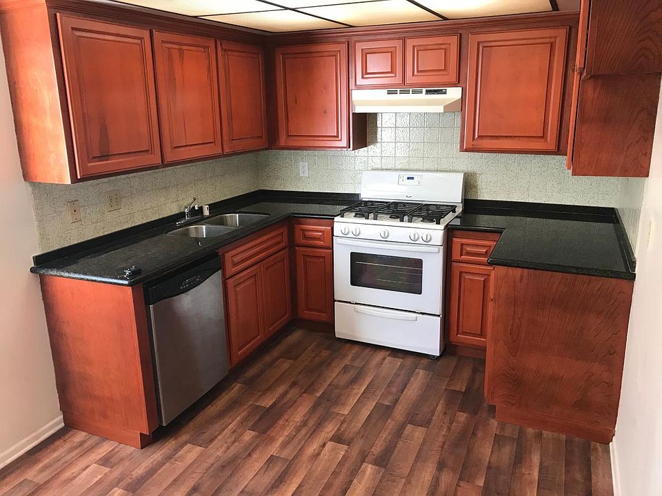 2nd image of 7714 Newlin Ave APT 8