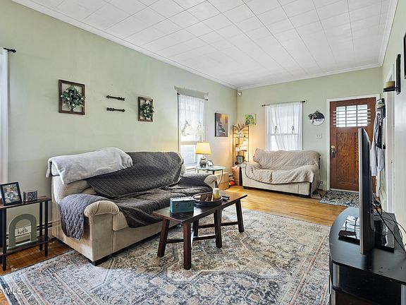 4th image of 1810 Brussels St