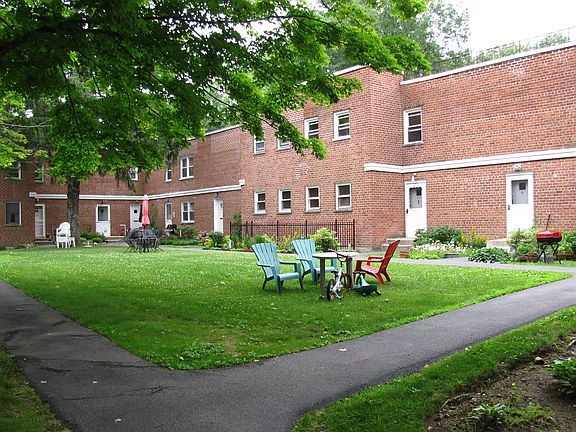 3rd image of 125 N Washington Ave APT 43