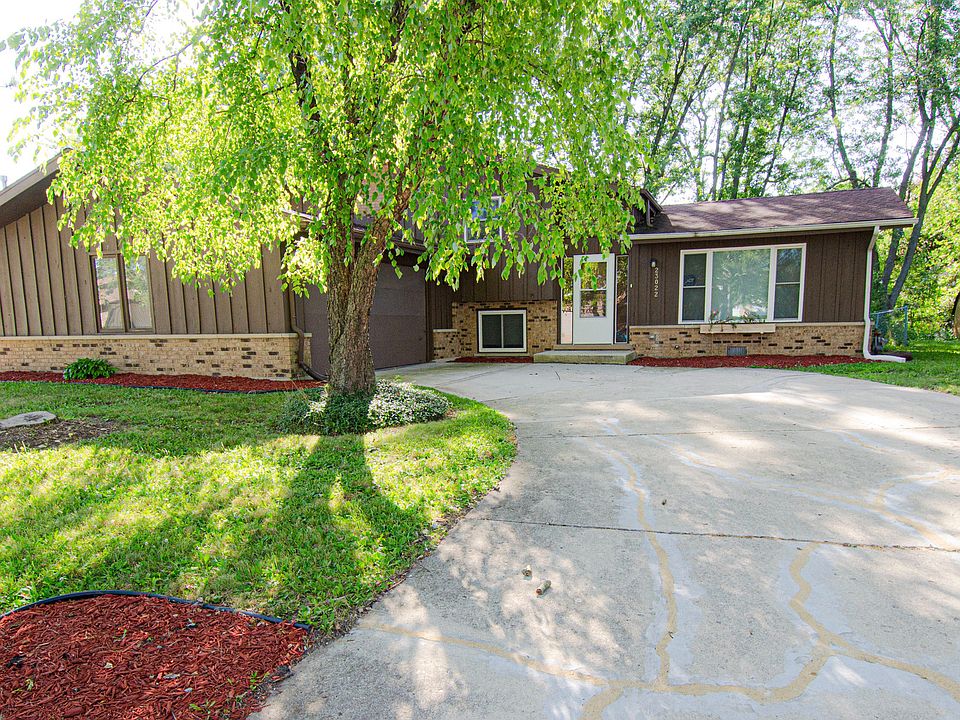 1st image of 23022 East Dr