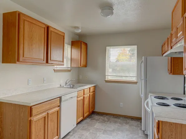 0849-1130 NW Elwha, 1130 NW Elwha St #2, Oak Harbor, WA 98277