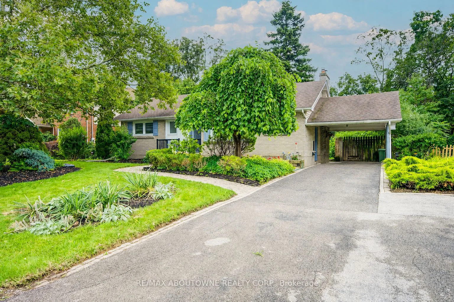 4 bed, $3,500 — Photo 1