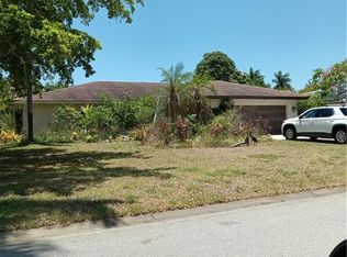 272 Forest Hills Blvd, Naples, FL 34113