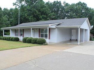 144 County Road 402, Killen, AL 35645