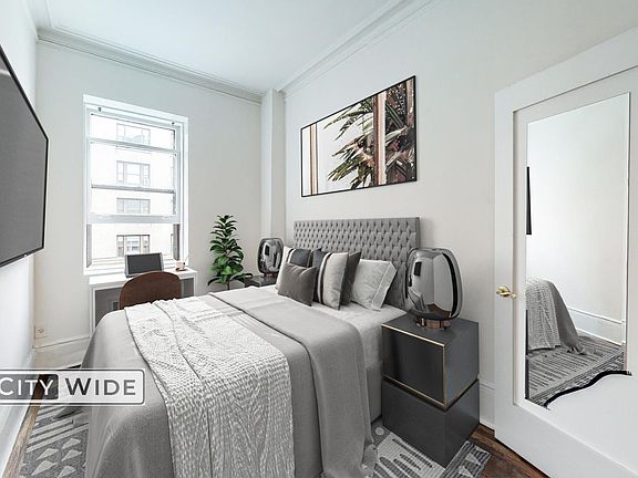 3rd image of 1134 Madison Ave APT 4F