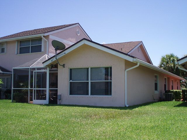 1st image of 1236 W Lakes Dr