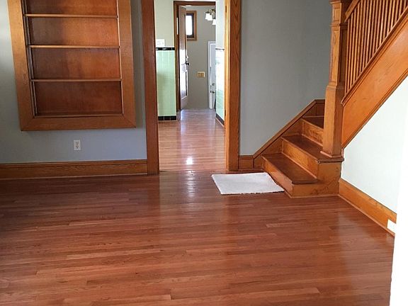 3rd image of 347 W Washington Ave