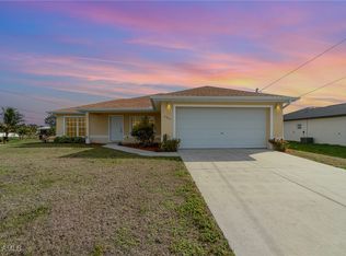 2901 Donald Ave S, Lehigh Acres, FL 33976
