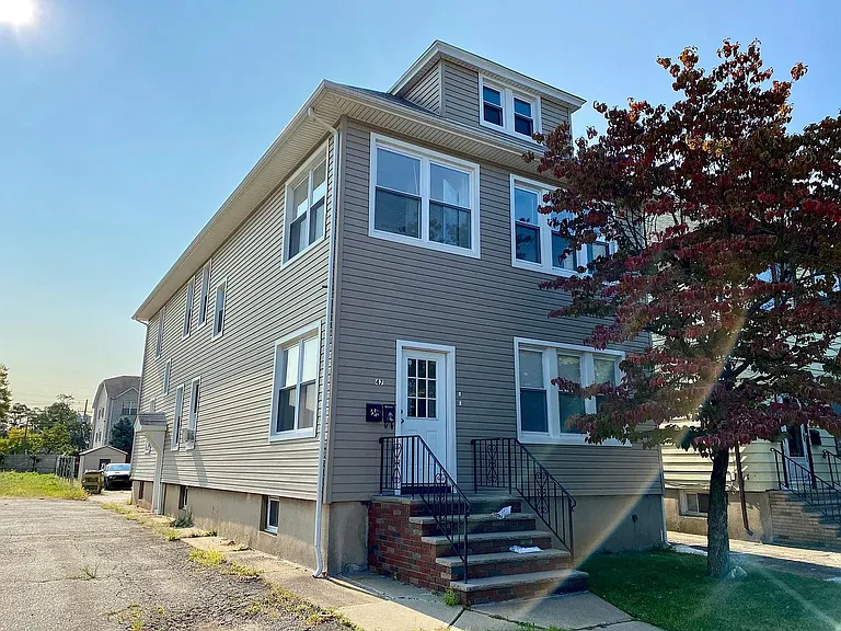 47 W Price St #2 — Photo 9