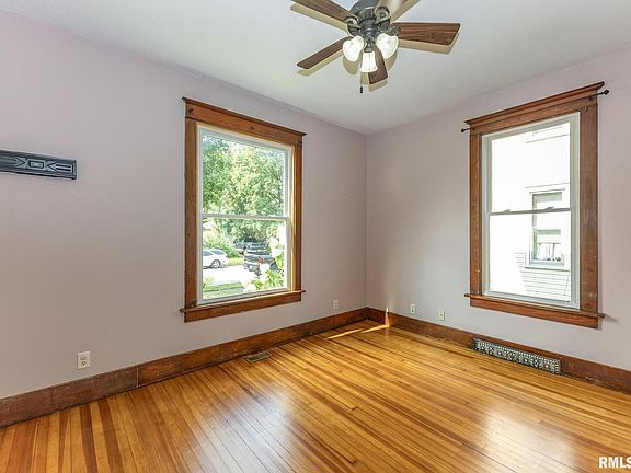 5th image of 410 W 17th St