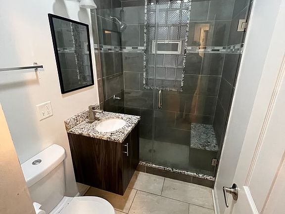 5th image of 5126 S Dorchester Ave #2W