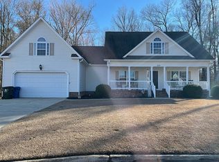 259 Magnolia Dr, Winterville, NC 28590