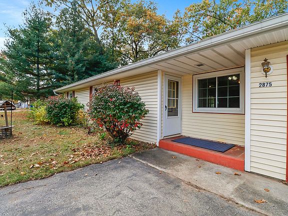 2nd image of 2875 S Lart Ln