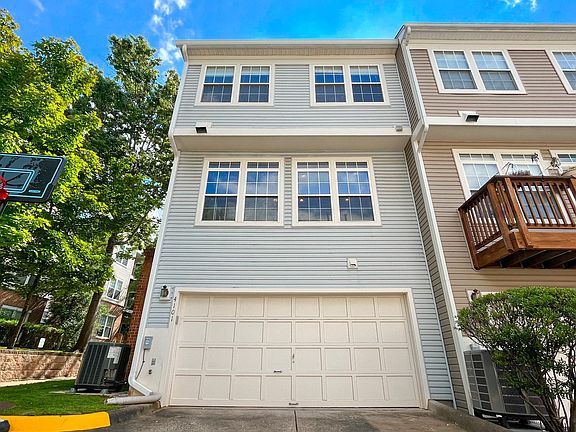 3rd image of 4101 Fountainside Ln