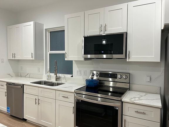 2nd image of 8316 Peachtree St