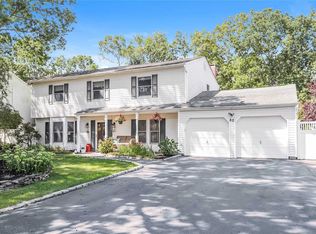 82 Lincoln Ave, Pt Jefferson Station, NY 11776