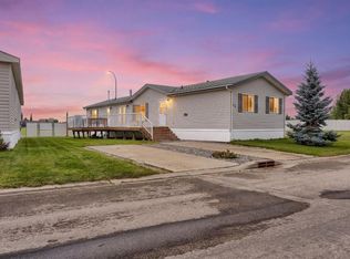 54 E Aspen Dr W, Athabasca, AB T9S 1T4