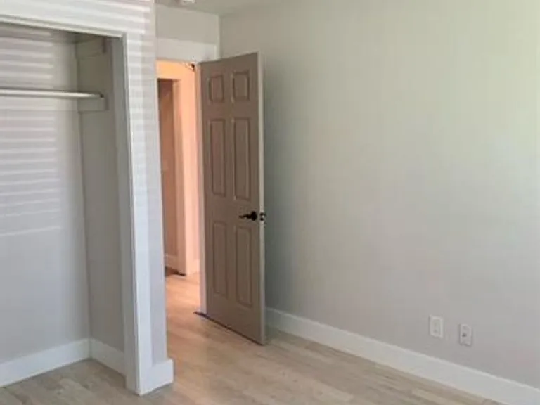 420 Mineral Ave — Photo 16