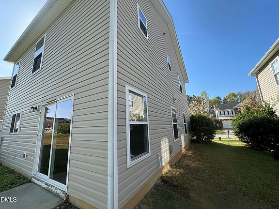 4th image of 3669 Marshlane Way