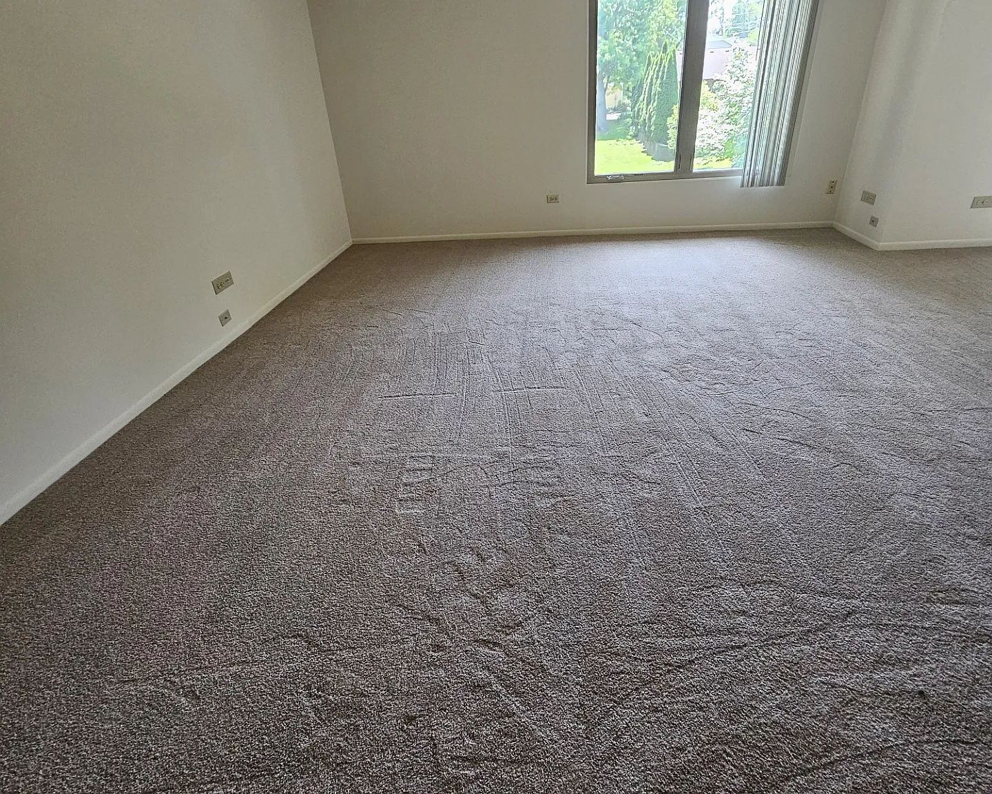 2 bed, 1330 sqft, $1,390 — Photo 2